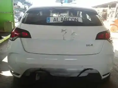 Veículo de Sucata citroen                                            ds4                                                                                                                                                                                                                                                        design                                                                                                                                                                                                                                                     do ano 2015 alimentado hny