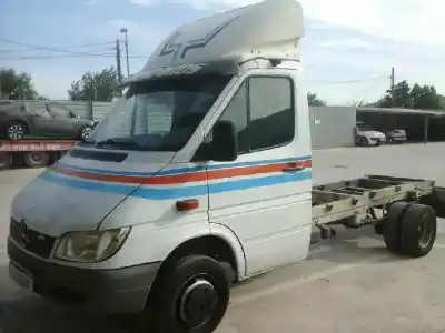 Véhicule à la ferraille mercedes                                           sprinter 02.00 -> caja abierta                                                                                                                                                                                                                             416 cdi (904.612-613)                                                                                                                                                                                                                                      de l'année 2006 alimenté 612981