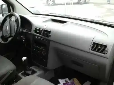 Здавання транспортного засобу ford transit connect (tc7) furg. року 2005 потужний hcpa