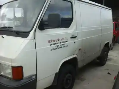 Scrapping Vehicle nissan trade 100 caja cerrada. techo elevado of the year 1999 powered dbd30