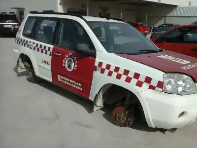 Veículo de Sucata nissan x-trail (t30) comfort plus do ano 2007 alimentado yd22eti