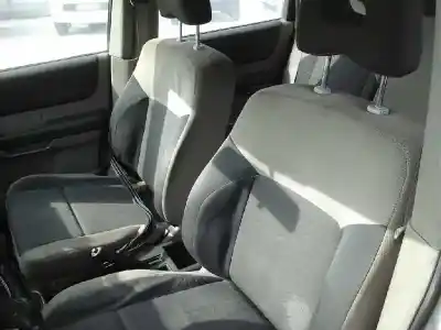 Veículo de Sucata nissan x-trail (t30) comfort plus do ano 2007 alimentado yd22eti