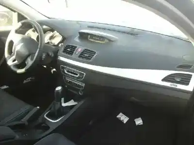 Vehicul casat renault megane iii coupe expression al anului 2010 alimentat k9k830