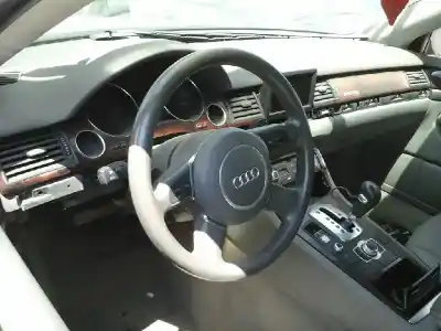 Здавання транспортного засобу audi a8 (4e2) 4.2 quattro року 2003 потужний bfm