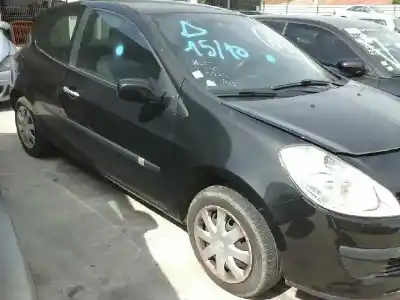 Veículo de Sucata renault clio iii confort dynamique do ano 2005 alimentado k9k768