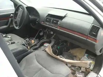 Veicolo di demolizione mercedes                                           clase s (w140) berlina                                                                                                                                                                                                                                     s 300 d (140.135)                                                                                                                                                                                                                                          dell'anno 1996 alimentato 606961
