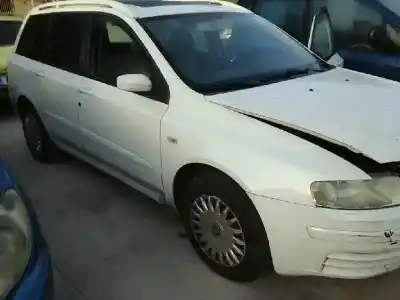 Sloopvoertuig fiat                                               stilo (192)                                                                                                                                                                                                                                                1.9 jtd / 1.9 jtd 115 active van het jaar 2005 aangedreven 192a1000