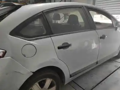 Veículo de Sucata citroen c4 berlina collection do ano 2006 alimentado 9hx