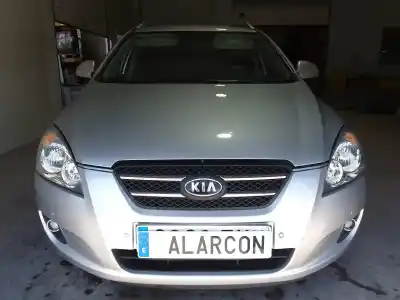 Veicolo di demolizione KIA CEE´D SPORTY WAGON Emotion dell'anno 2008 alimentato D4EAF
