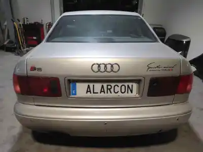 Veículo de Sucata audi a8 (d2) 2.5 tdi do ano 2001 alimentado ake