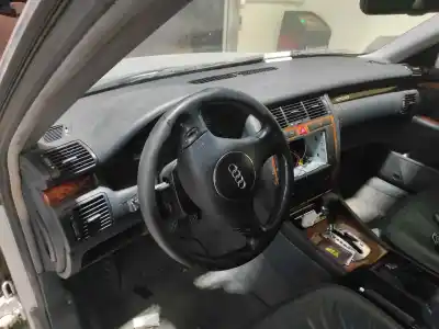 Veículo de Sucata audi a8 (d2) 2.5 tdi do ano 2001 alimentado ake