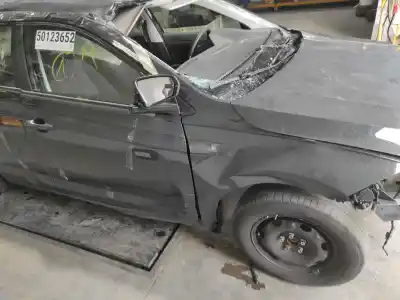 Vehicul casat volkswagen polo edition al anului 2020 alimentat dsgb