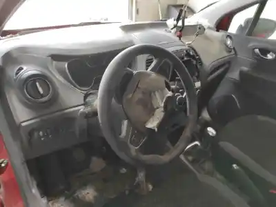 Vehicul casat renault captur zen al anului 2018 alimentat k9k646