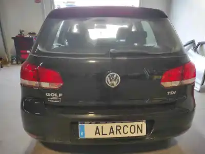 Vehículo de desguace VOLKSWAGEN GOLF VI (5K1) Advance Bluemotion del año 2009 con motor CAYB