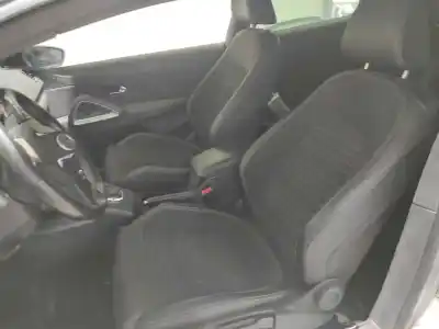 Veículo de Sucata volkswagen scirocco (137) 2.0 16v t fsi / tsi do ano 2009 alimentado cawb / caw