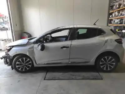 Hurda Aracı renault                                            clio v                                                                                                                                                                                                                                                     experience                                                                                                                                                                                                                                                 yılın 2021 güçlü h4de470 / h4d470