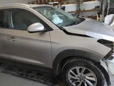 Vehículo de desguace hyundai tucson klass bluedrive del año 2016 con motor d4fd