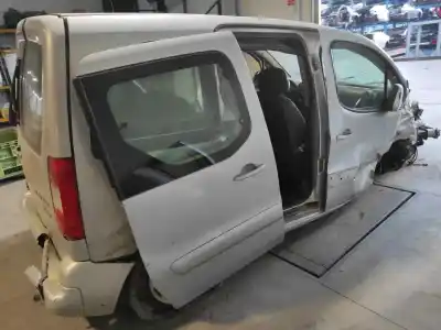 Véhicule à la ferraille peugeot partner kombi active de l'année 2011 alimenté 9hl