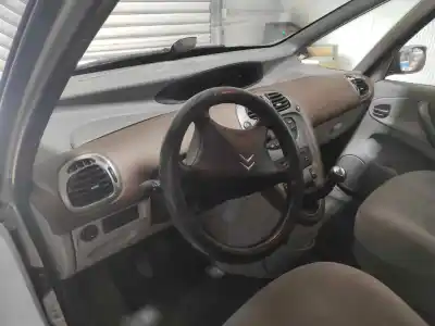 Veículo de Sucata citroen xsara picasso (n68) 1.6 hdi do ano 2006 alimentado d9hz