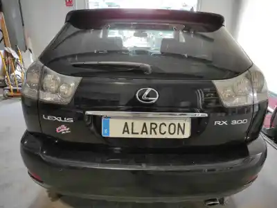 Здавання транспортного засобу lexus rx 300 (mcu35) luxury року 2004 потужний 1mz