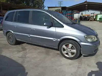 Veicolo di demolizione opel zafira a blue line dell'anno 2004 alimentato y20dth