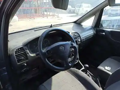 Veicolo di demolizione opel zafira a blue line dell'anno 2004 alimentato y20dth
