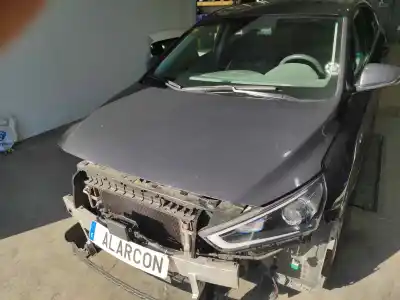 Veículo de Sucata hyundai ioniq hybrid do ano 2018 alimentado 1b04103u00 / dohc -