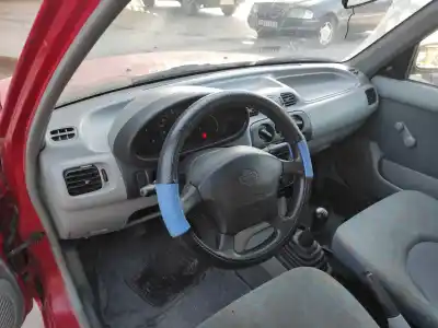 Veículo de Sucata nissan micra (k11) básico (k11) do ano 1999 alimentado cg10de
