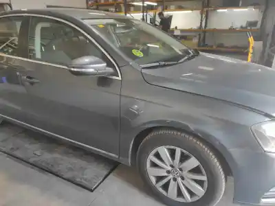 Veículo de Sucata volkswagen passat lim. (362) advance bluemotion do ano 2012 alimentado cffb