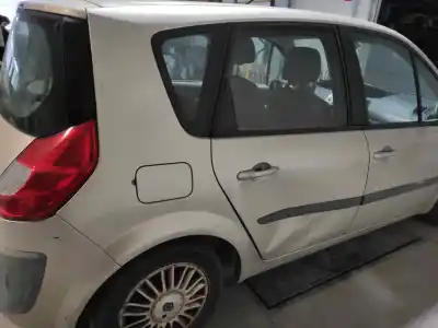 Veículo de Sucata renault scenic ii authentique do ano 2007 alimentado 