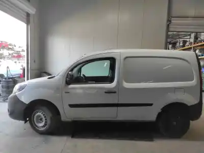 Vehículo de desguace renault kangoo z.e. maxi 2-sitzer del año 2017 con motor 290036578r / 290106283r