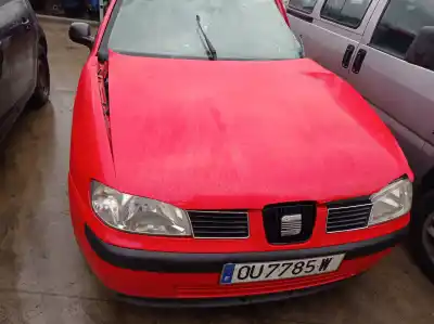 Veículo de Sucata SEAT                                               IBIZA (6K1)                                                                                                                                                                                                                                                Select                                                                                                                                                                                                                                                     do ano 2000 alimentado AKK