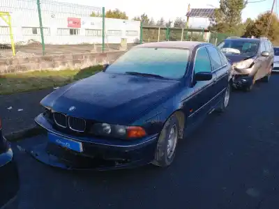 Veículo de Sucata bmw serie 5 berlina (e39) 525tds do ano 1997 alimentado 25 6t 1