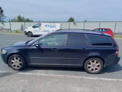 Veicolo di demolizione volvo                                              v50 familiar                                                                                                                                                                                                                                               2.0 d kinetic                                                                                                                                                                                                                                              dell'anno 2006 alimentato d4204t