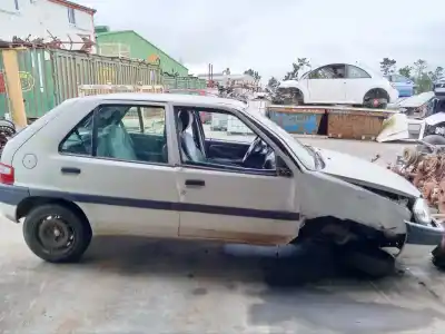 Veículo de Sucata CITROEN SAXO 1.1 SX do ano 2002 alimentado HFX