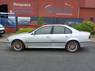Veículo de Sucata bmw serie 5 berlina (e39) 530d do ano 2004 alimentado m57