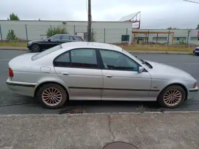 Veículo de Sucata bmw serie 5 berlina (e39) 530d do ano 2004 alimentado m57