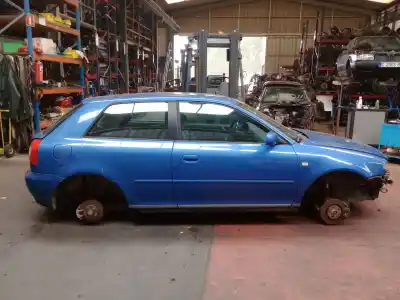 Veículo de Sucata audi a3 (8l1) 1.8 do ano 2001 alimentado apg