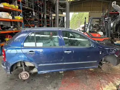 Scrapping Vehicle skoda fabia (6y2/6y3) attractive of the year 2001 powered atd