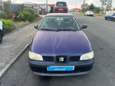 Veicolo di demolizione SEAT CORDOBA BERLINA (6K2)  dell'anno 2000 alimentato AKK