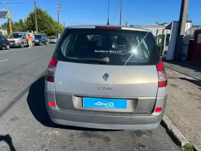 Veículo de Sucata RENAULT SCENIC II Grand Luxe Dynamique 120 CV / 88 KW do ano 2004 alimentado F9Q D8