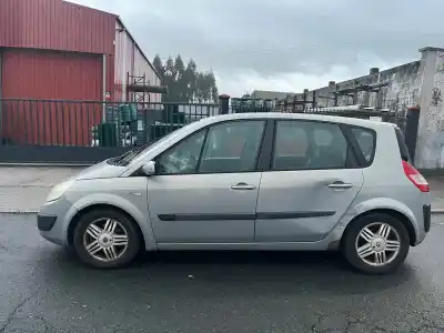 Veículo de Sucata renault scenic ii authentique 120 cv / 88 kw do ano 2003 alimentado f9q d8