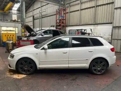 Véhicule à la ferraille audi a3 sportback (8p) 2.0 tdi ambiente (dpf) de l'année 2008 alimenté bmm