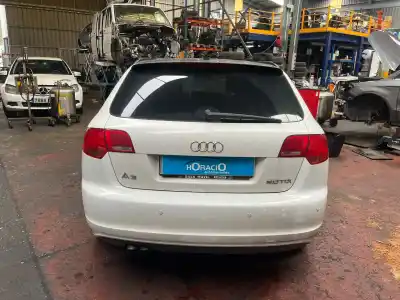 Véhicule à la ferraille audi a3 sportback (8p) 2.0 tdi ambiente (dpf) de l'année 2008 alimenté bmm
