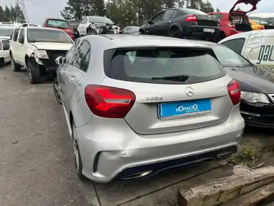 Veicolo di demolizione MERCEDES-BENZ CLASE A (W176)  dell'anno 2017 alimentato 651930