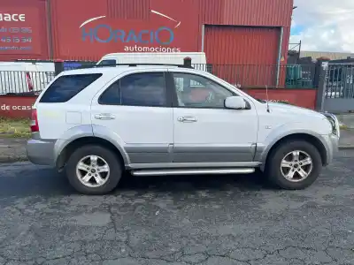 Verschrottungsfahrzeug KIA SORENTO  des Jahres 2004 angetrieben D4CB