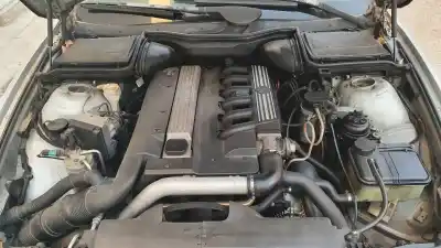 Veículo de Sucata bmw serie 5 berlina (e39) 525tds do ano 2001 alimentado 256t1