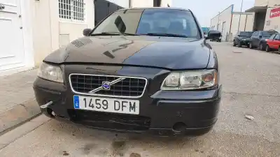 Sloopvoertuig volvo s60 berlina d5 van het jaar 2005 aangedreven d5244t