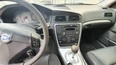 Sloopvoertuig volvo s60 berlina d5 van het jaar 2005 aangedreven d5244t