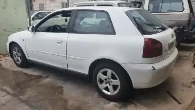 Véhicule à la ferraille AUDI                                               A3 (8L)                                                                                                                                                                                                                                                    1.8 Ambiente                                                                                                                                                                                                                                               de l'année 2000 alimenté AGN